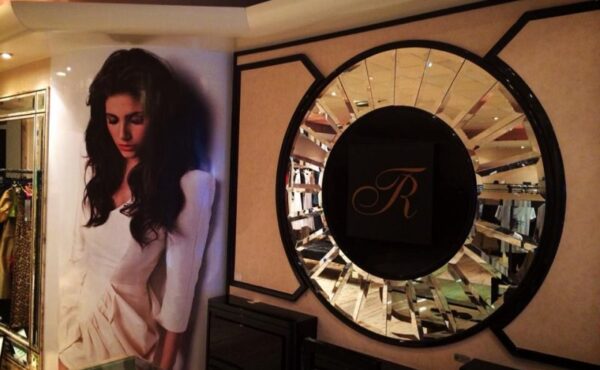 Jak Weronika Rosati pomaga mamie w tworzeniu modowej marki?