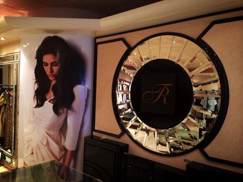 Jak Weronika Rosati pomaga mamie w tworzeniu modowej marki?