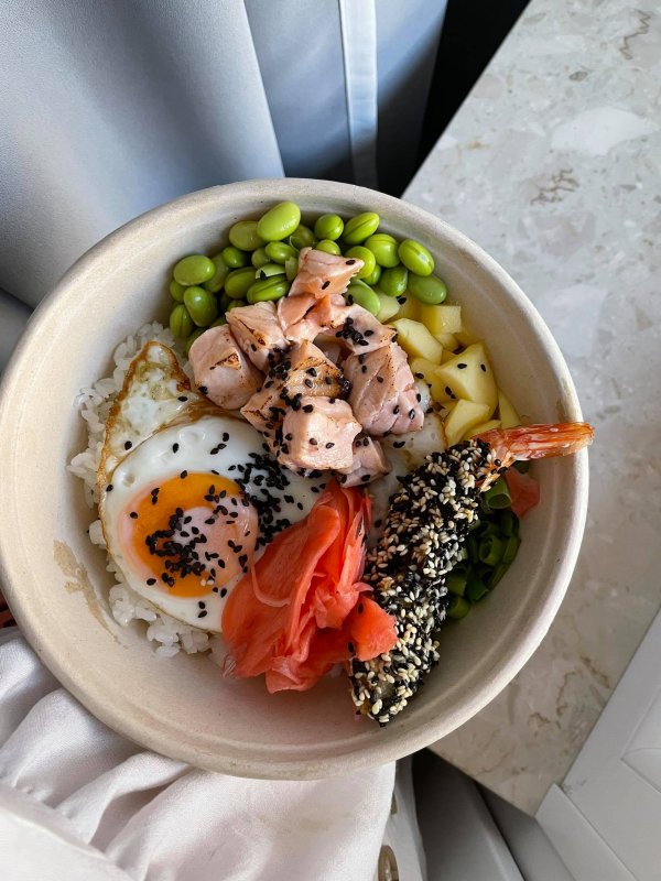 Przykładowy jadłospis dla osoby z problemami jelitowymi od Roksany Środy