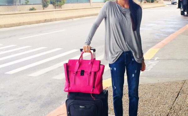 Wakacyjny niezbędnik – czyli co zabrać na urlop?