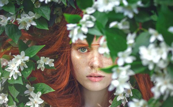 Jak dbać o włosy domowymi sposobami?