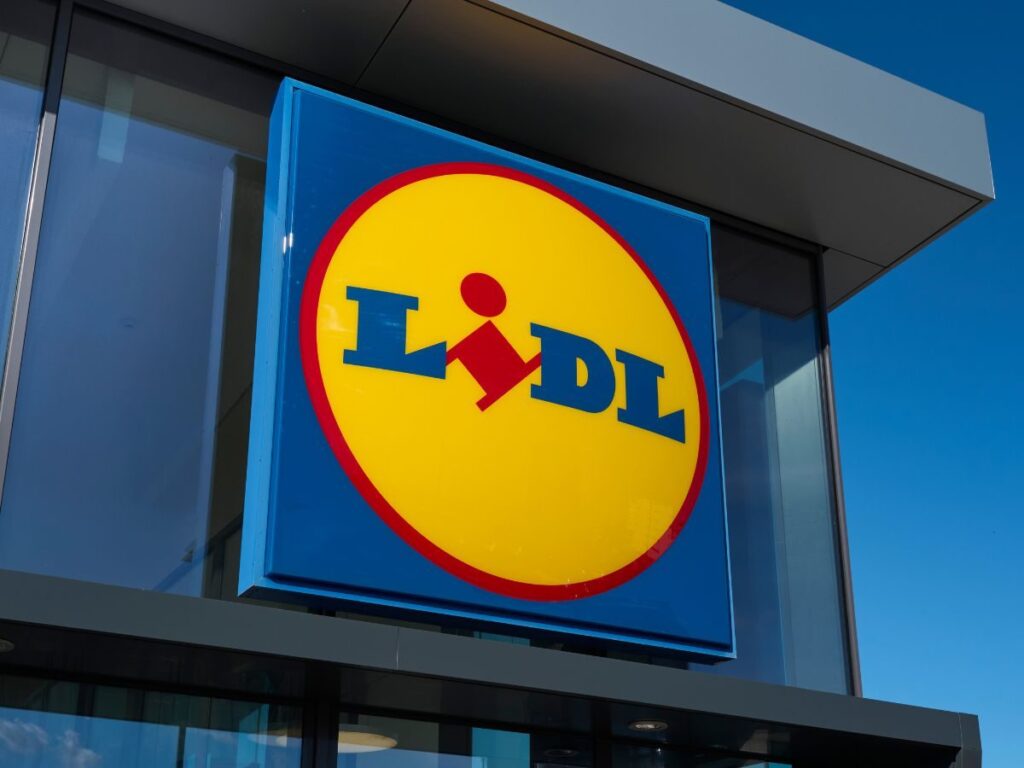 Nie uwierzysz, co upolujesz za grosze w Lidlu! Ta hitowa spódnica to must-have na luksusowy letni wyjazd!