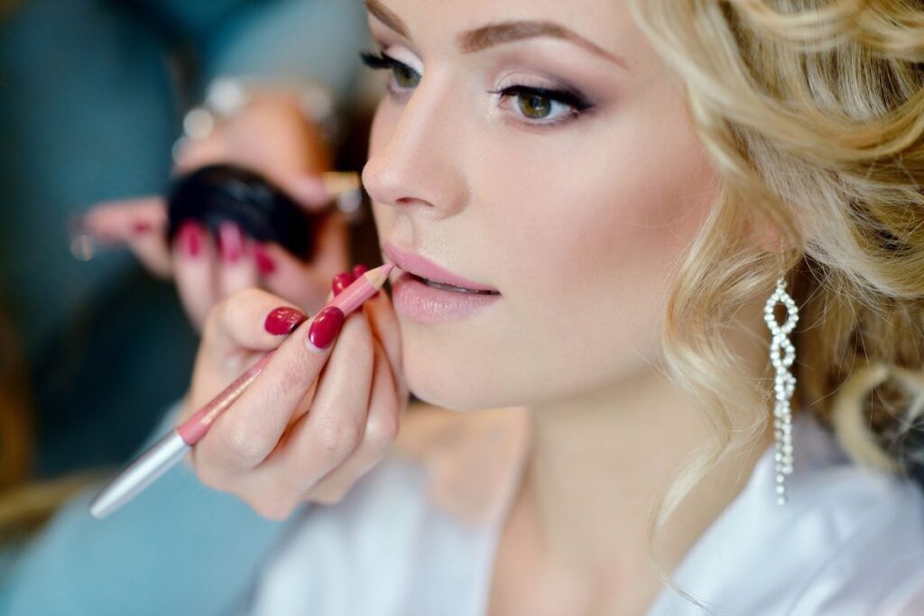 Ile godzin przed ślubem zrobić makijaż?