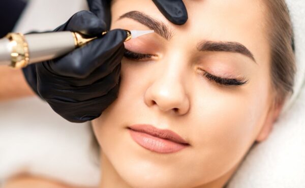 Jak dbać o brwi permanentne?