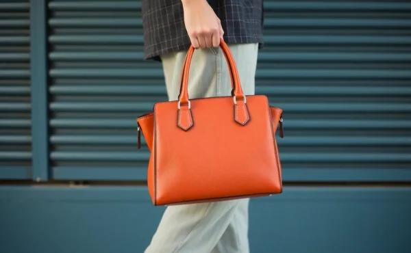 Jak dobrać torebkę na co dzień – co warto wybrać?