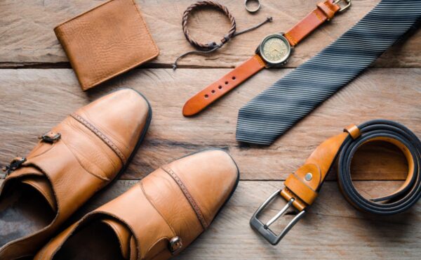 Jakie dodatki pasują do klasycznych ubrań?