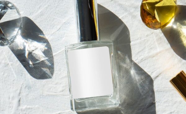 Odkryj Zapach, Który Uzależnia! Te Polskie Perfumy z Nutą Drzewa Sandałowego Sprawią, że Poczujesz się Jak w Świeżo Wypranej Pościeli w Luksusowym Pałacu!