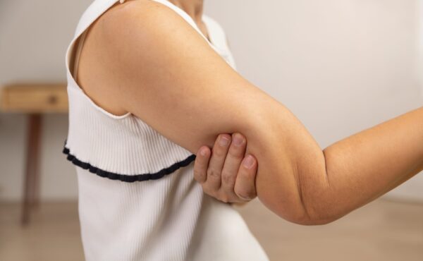 Sprawdź te 5 genialnych ćwiczeń na ramiona – zaledwie 9 minut dzieli Cię od widocznych efektów!