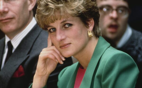 Sekret królewskiego manicure! Jakie paznokcie wybierały Elżbieta II, Diana, Kate i Meghan?