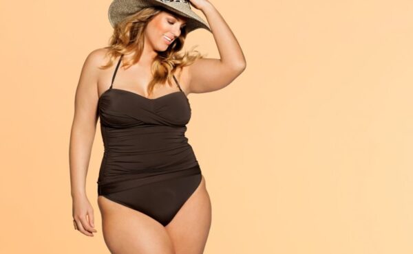Stroje kąpielowe plus size dla pewnych siebie kobiet