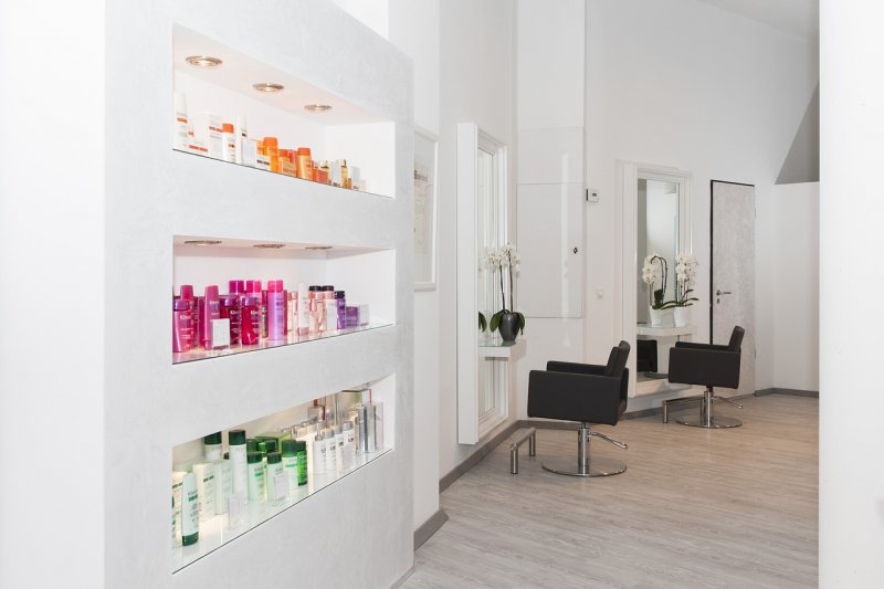 Top 5 profesjonalnych marek fryzjerskich i ich bestsellerowe produkty