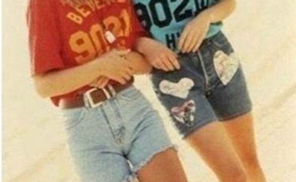 Serial „Beverly Hills 90210” i powrót do lat 90