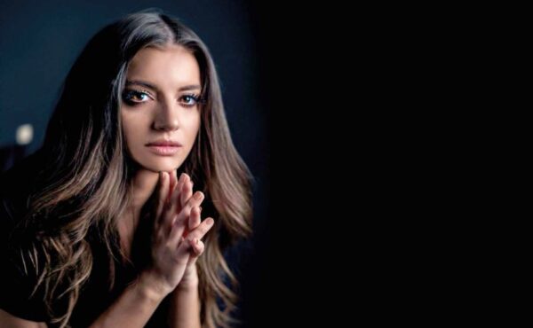 Conrado Moreno w wywiadzie z Natalią Janoszek, gwiazdą Bollywood