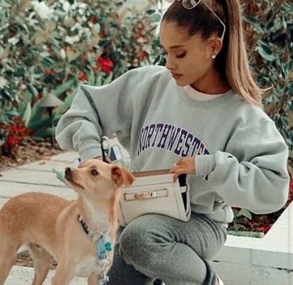 Podpatrujemy styl Ariany Grande