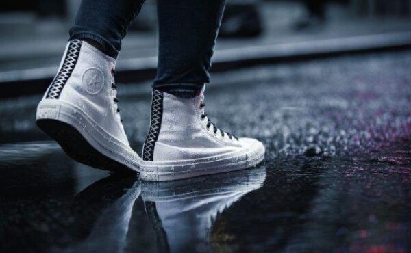 ZMIERZ SIĘ Z ŻYWIOŁEM (czyli nowa kolekcja Converse)