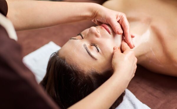 Odkryj tajemnice masażu Kobido – na czym polega i dlaczego warto spróbować?