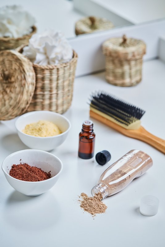 Jak wyglądać pięknie w karnawale? Paulina Krupińska poleca domowe kosmetyki