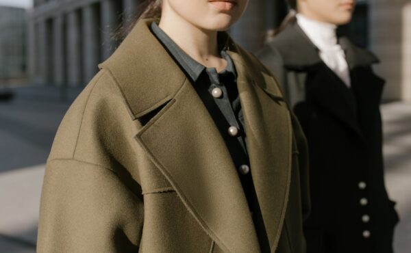 Jak się ubierać, żeby wyglądać elegancko i modnie?