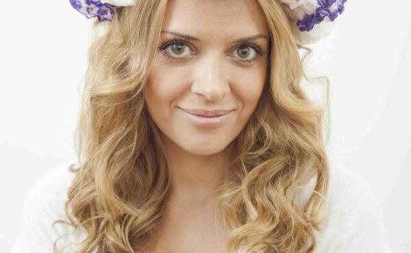 Trzy fryzury krok po kroku