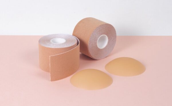 Taśmy modelujące na biust – innowacyjne rozwiązanie