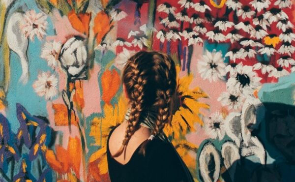 Fryzury w stylu curly na lato