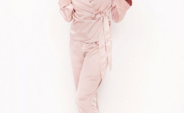 Szlafroki damskie – kiedy i dlaczego warto je nosić ?