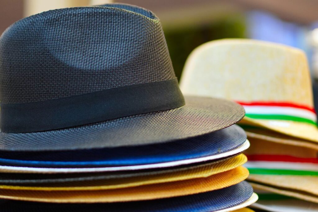 Jak dobrać kapelusz do eleganckiego stroju?