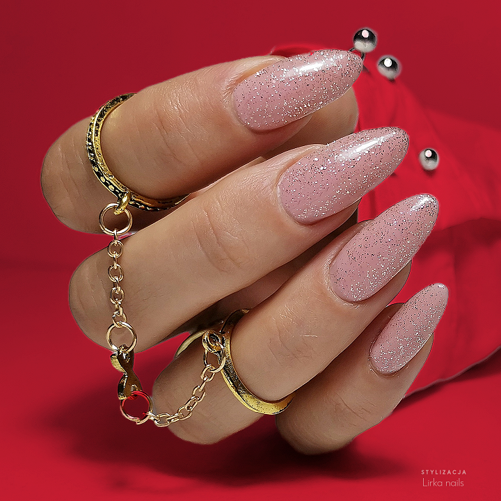 Sylwestrowy manicure. Zainspiruj się!