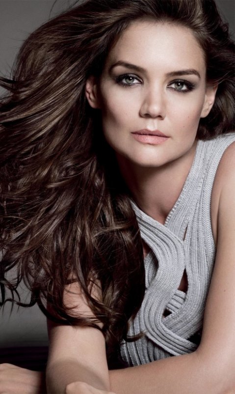 Śliczna i naturalna Katie Holmes