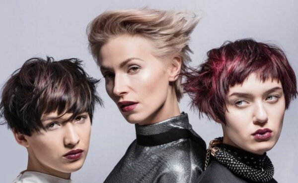 Odważne cięcia i pastelowe kolory. Najnowsze stylizacje