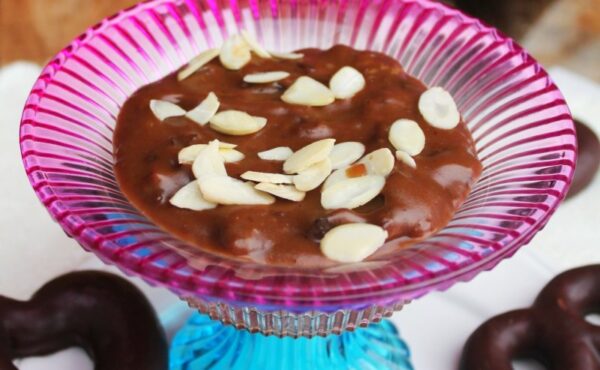 Aromatyczna świąteczna zupa piernikowa – moczka. Słodka śląska tradycja pysznych świątecznych przysmaków