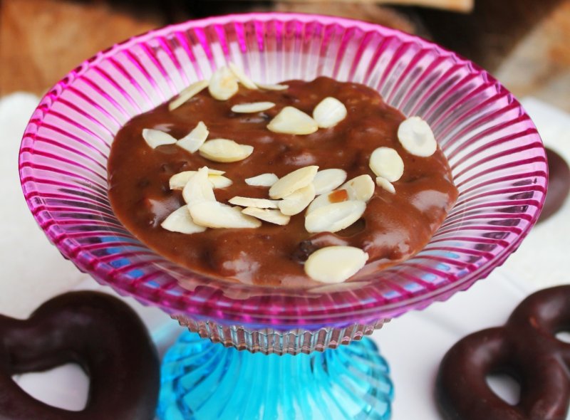 Aromatyczna świąteczna zupa piernikowa – moczka. Słodka śląska tradycja pysznych świątecznych przysmaków