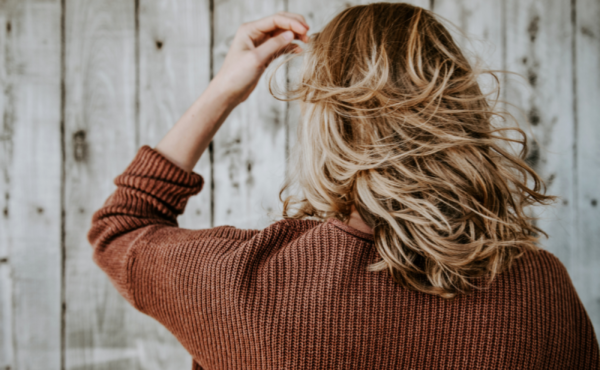 Równowaga PEH  – dieta dla włosów