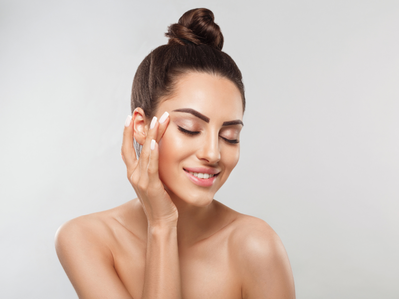 Dlaczego nawilżanie jest kluczowe dla cery tłustej?