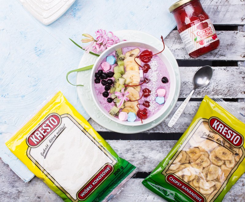 Lekko, zdrowo i na surowo. Wypróbuj przepis na śniadanie!