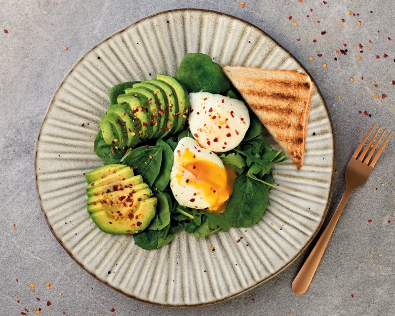 Co na śniadanie? Jajko ze szpinakiem i rukolą!