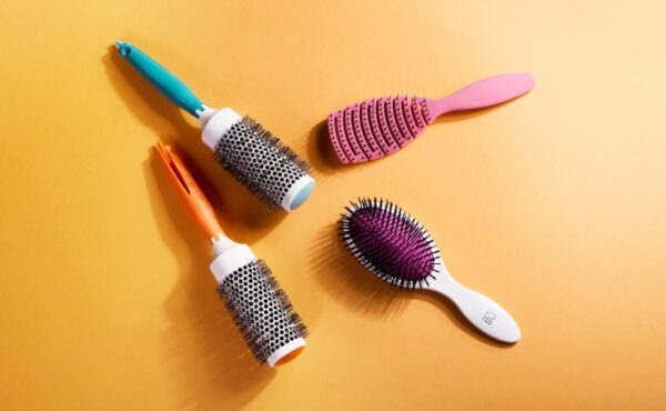 Szczotka do włosów – jak wybrać najlepszą?