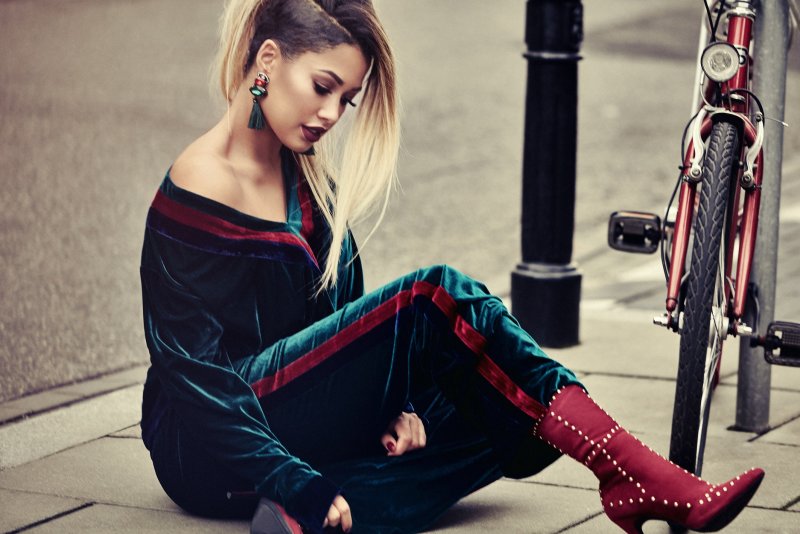 Thecadess zaprasza Patrycję Kazadi do miejskiej dżungli. Ciebie też!