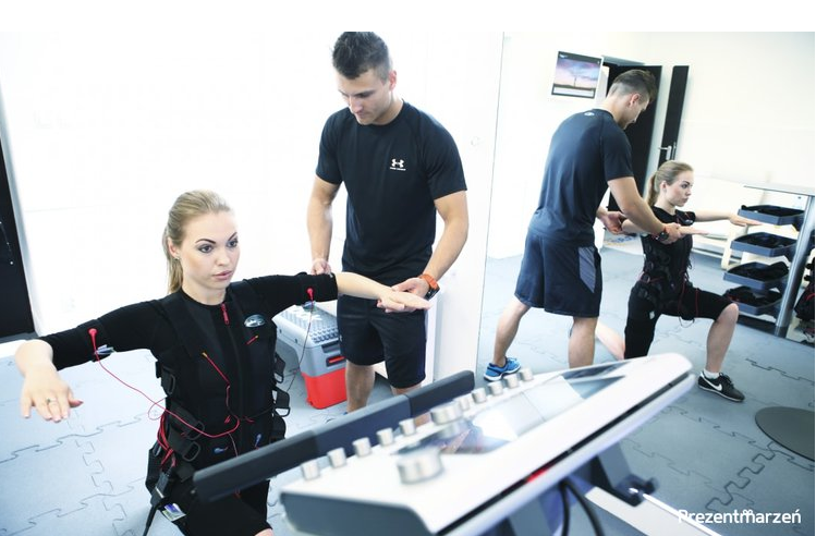 Czy wiesz, co to jest EMS? Poznaj najbardziej efektywną metodę treningową!