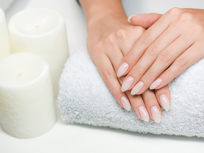 Jak usunąć manicure tytanowy?