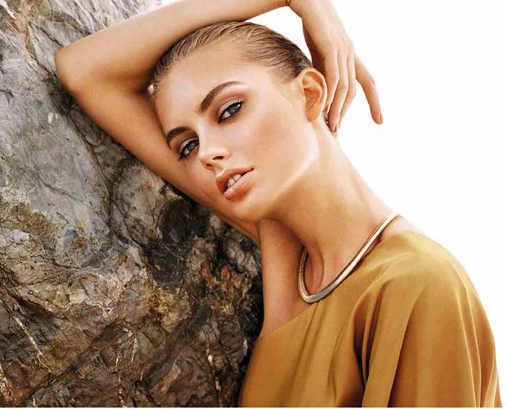 Akademia Urody face&look: Wakacyjny makijaż