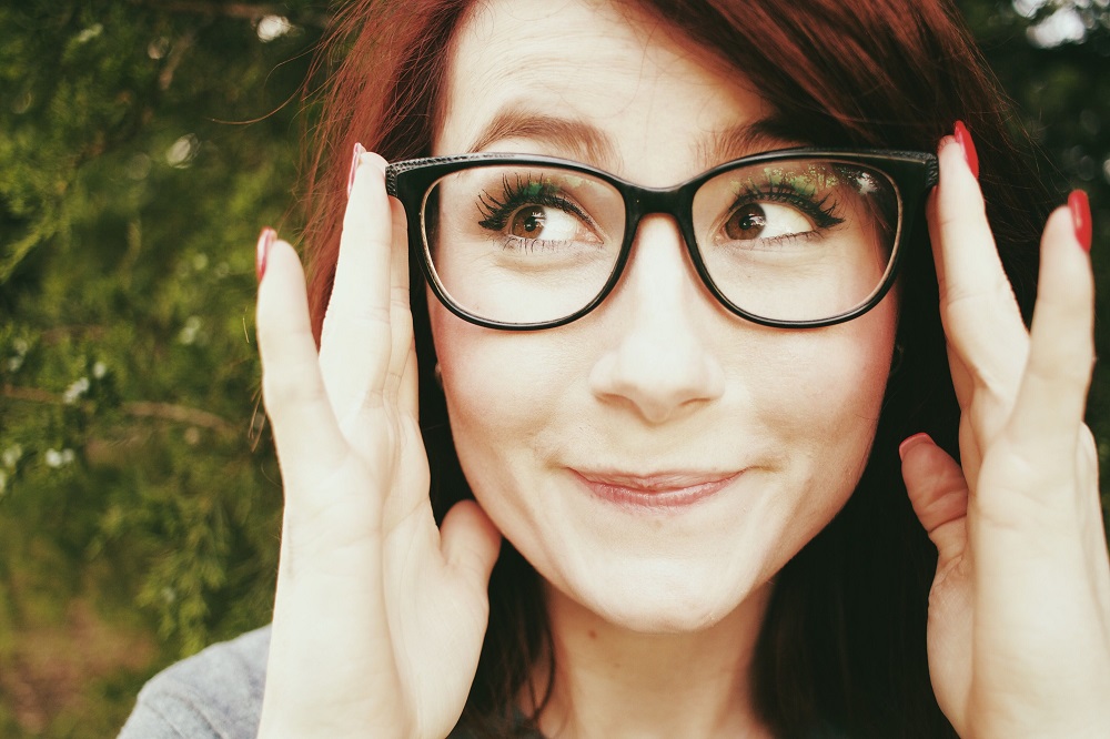 Znani producenci i ich oprawki do okularów korekcyjnych